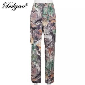 Camo/ camouflage cargo pants / large / 107cm in length